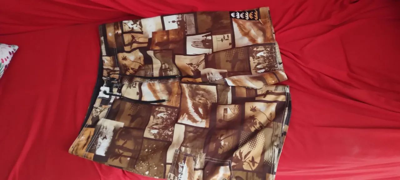 Bermudas 20 reais cada número 44  - Foto 2