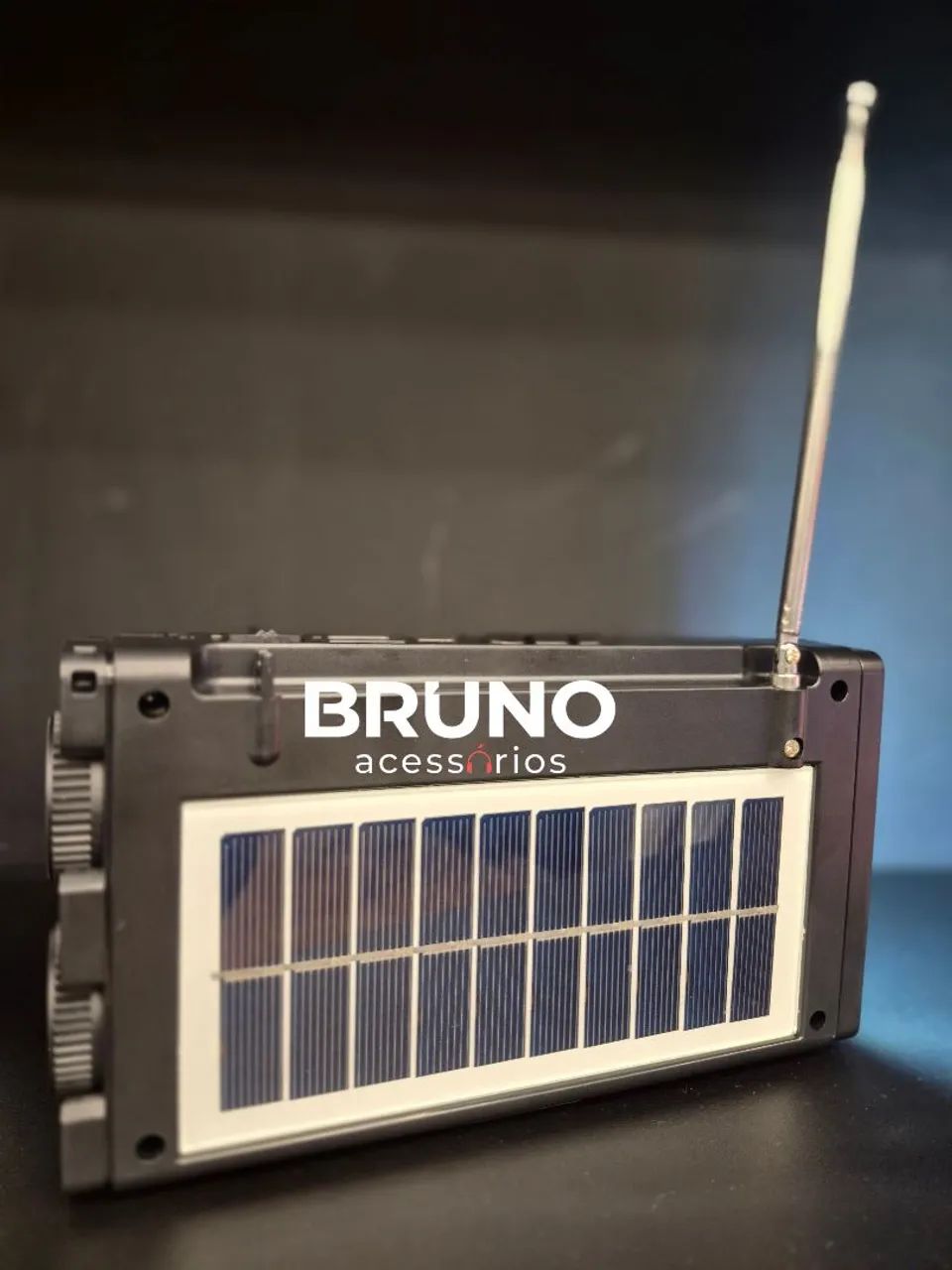Portable Solar Radio with Bluetooth Flashlight444717149255772161