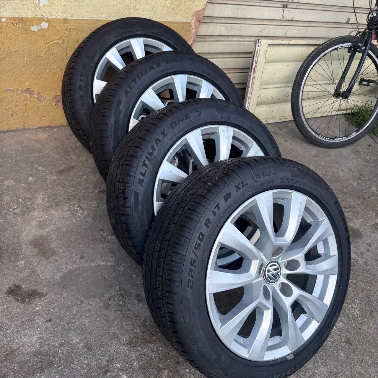 Rodas 17 Com 4 Pneus