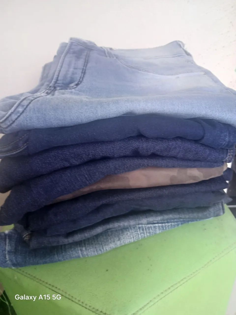 Promoção de calsas e bermudas jeans 