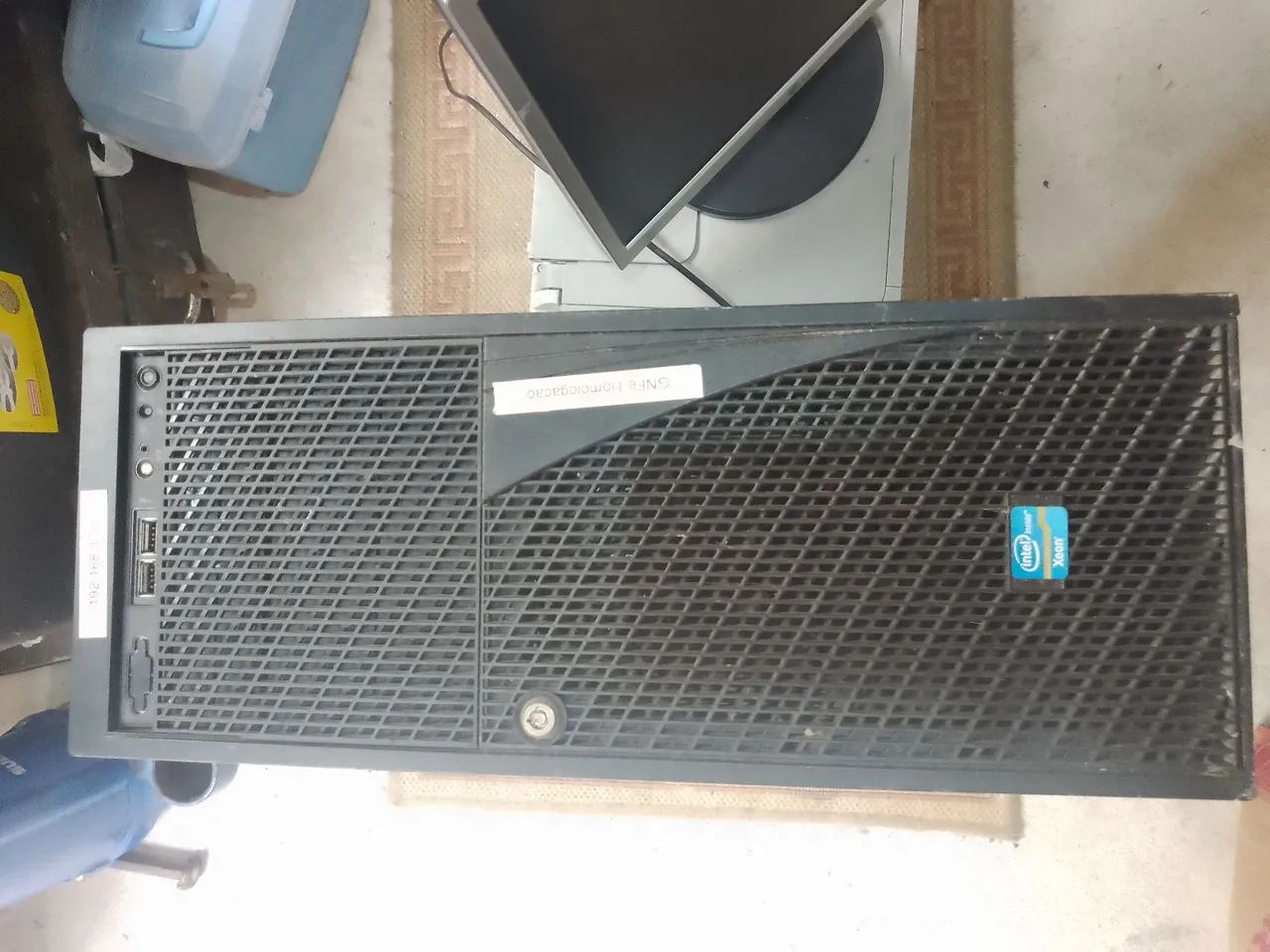 Vendo servidor e da Intel e acessórios,tela e impressora.
