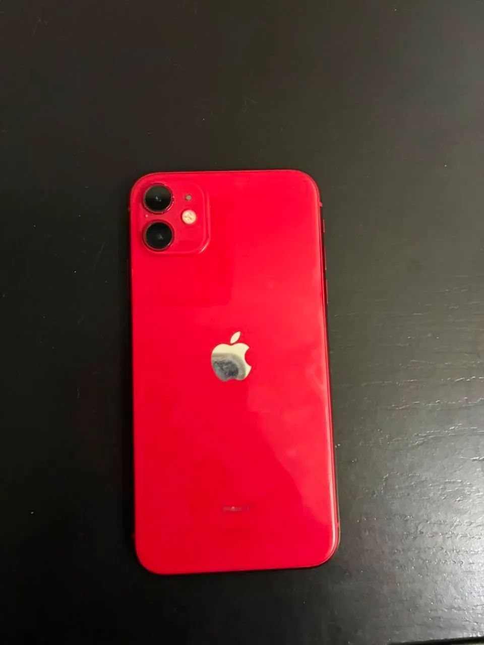 Vendo IPhone 11  de 128 Giga bytes usado.