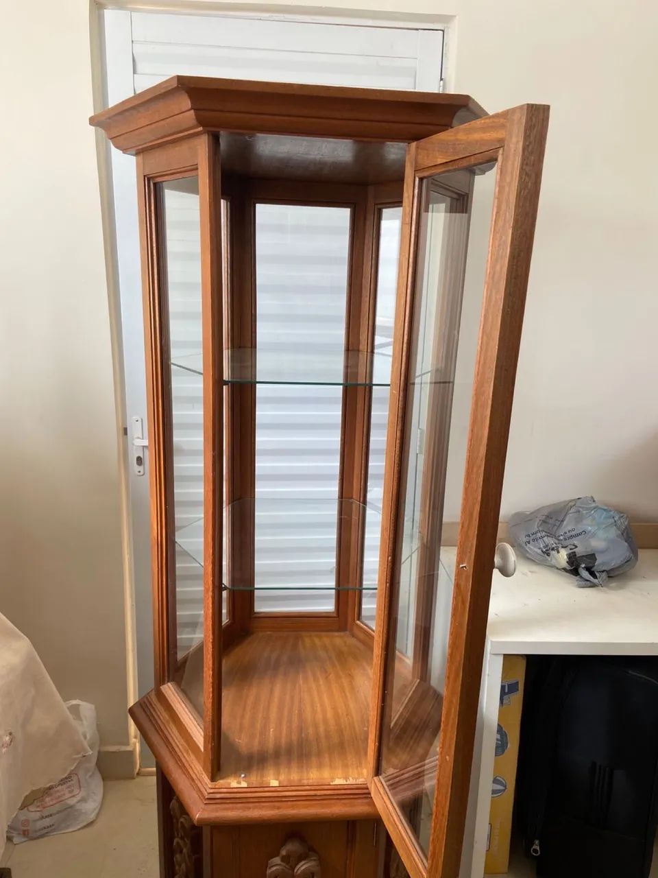 Cristaleira sextavada madeira maciça cerejeira  - Foto 2