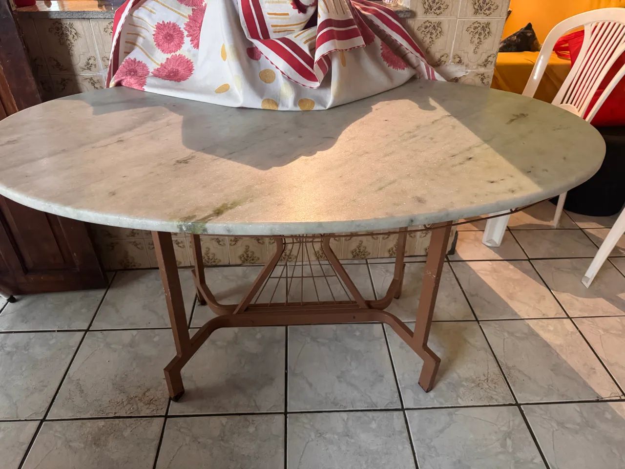 Mesa de Mármore 4 cadeiras