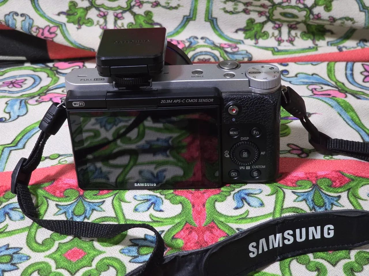 Câmera Samsung NX3000 - Foto 2