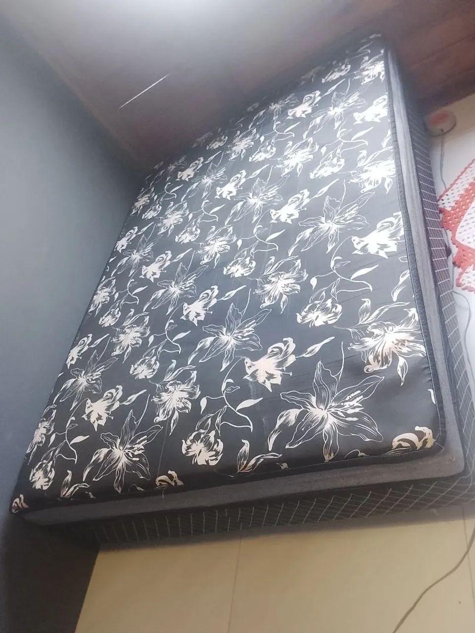 Cama boxe colchão cama.