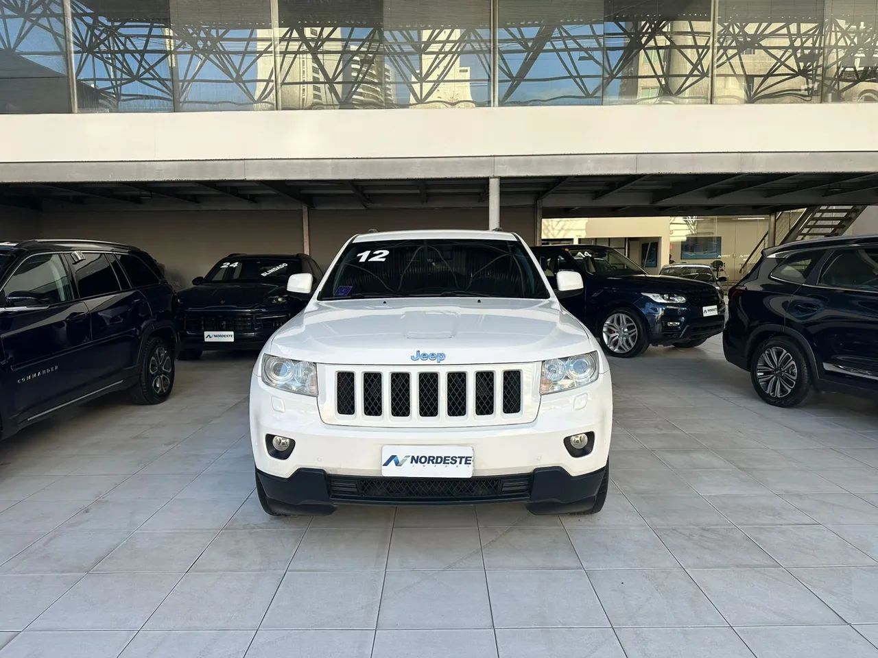 Jeep Grand Cherokee Grand Cherokee Laredo 3.6 4x4 V6 Aut. 2012