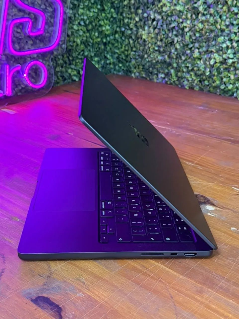Macbook Pro 14