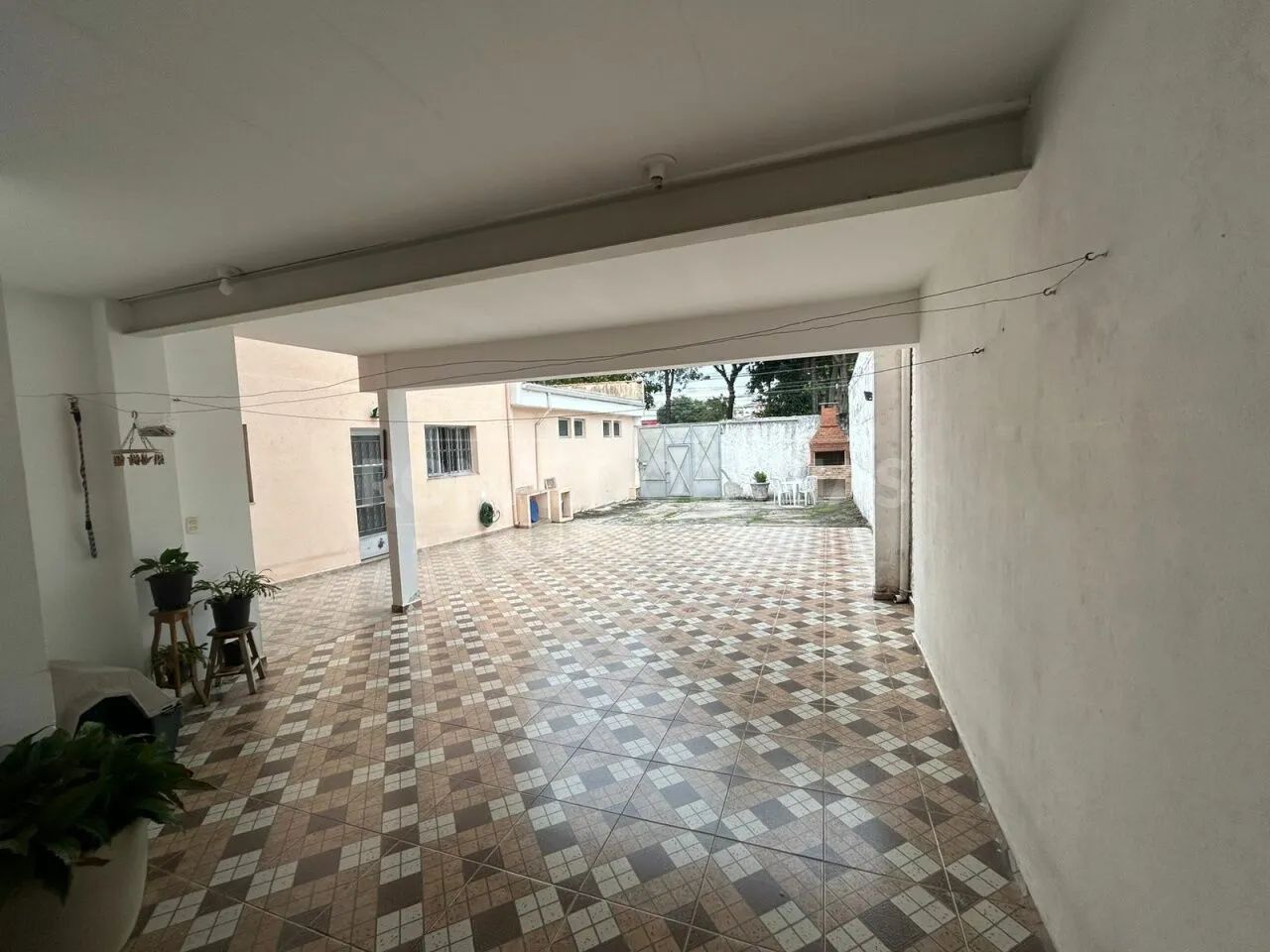 Sobrado pra locação comercial.com 160 m² e 04 dormitórios na Cidade Dutra