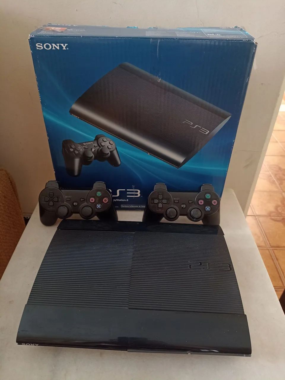 PS3 Super Slim 12GB  na Caixa Serial Batendo 