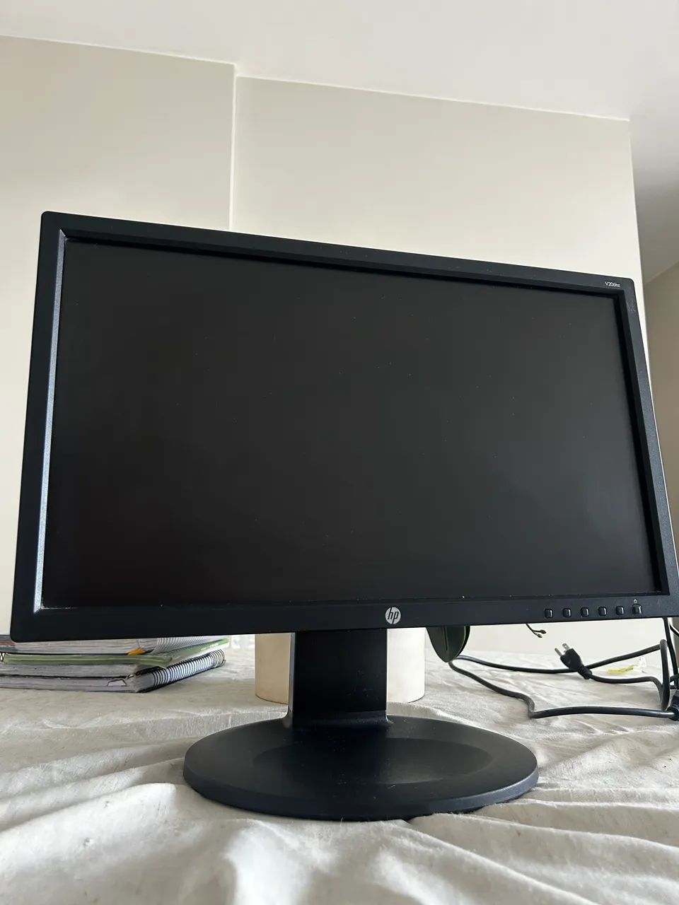Monitor HP 20? LED E2011P - VGA + CABO DE ENERGIA 