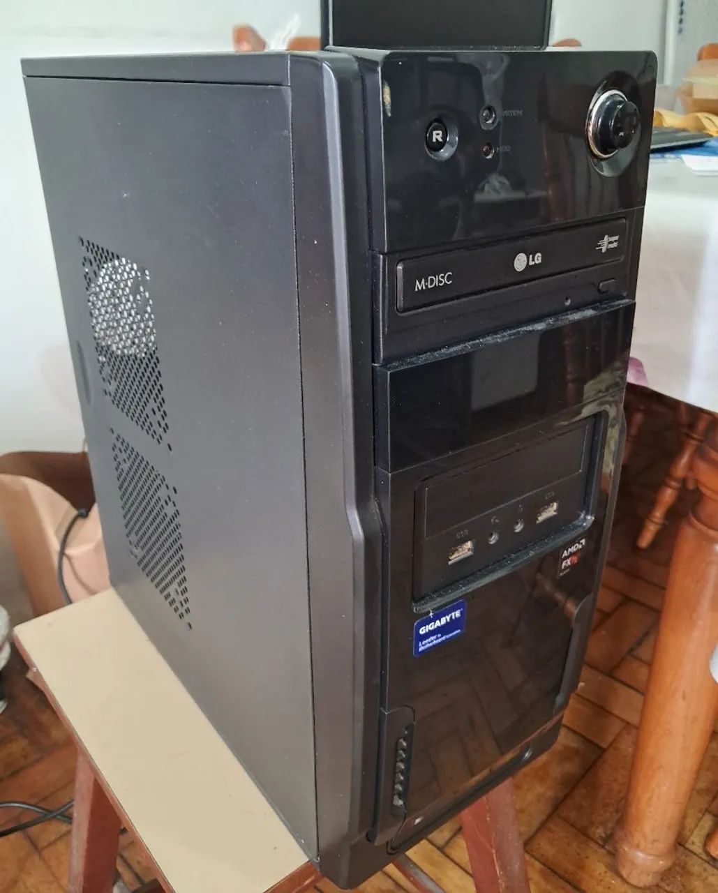 PC - AMD FX-4300 4GB RAM 500GB SATA