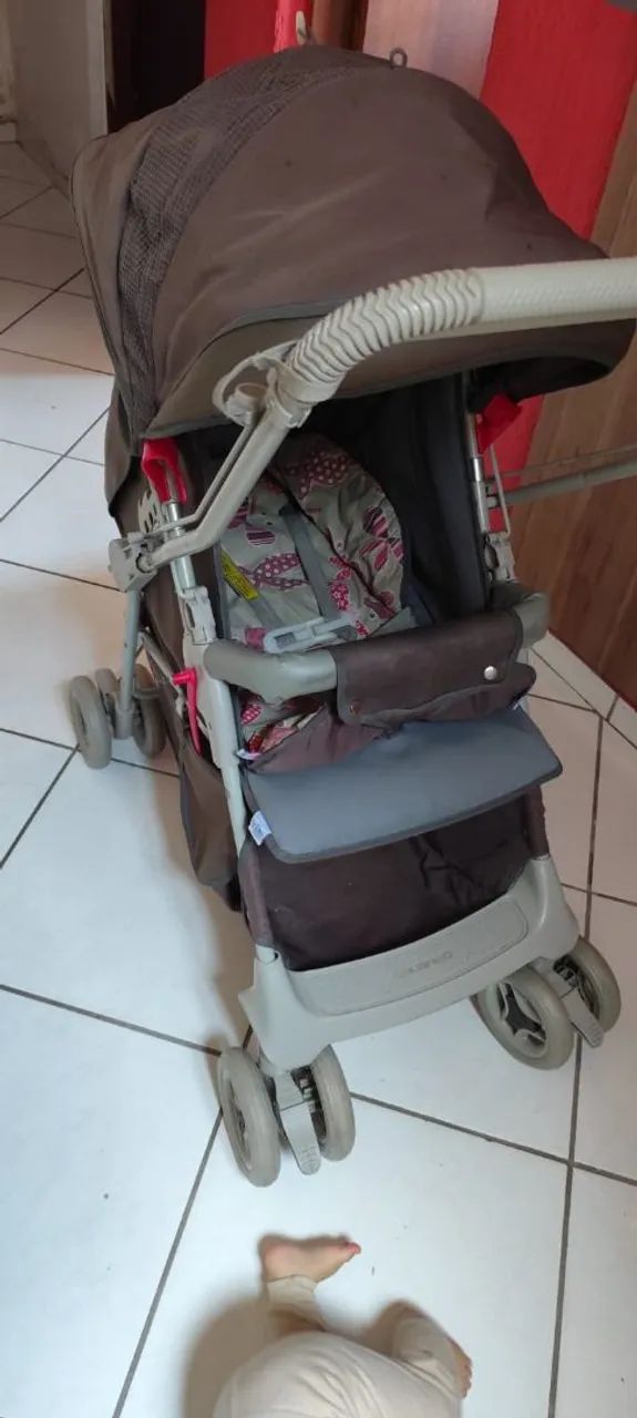 Carrinho de bebê marca Galzerano 
