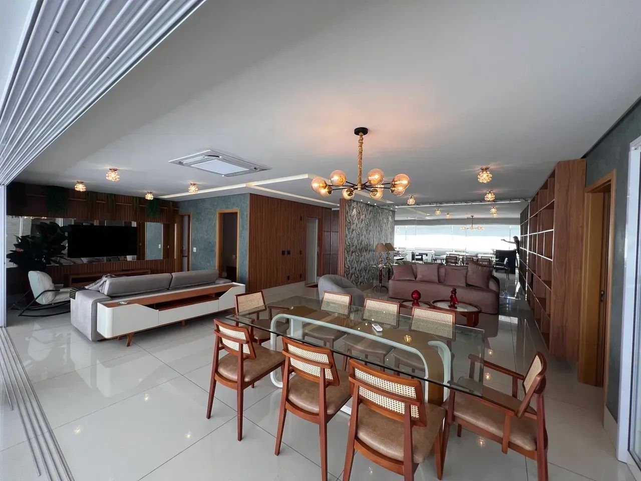 Apartamento mobiliado de 269 m2 em frente ao lago das rosas para locação, Edifício Poeme - Foto 3