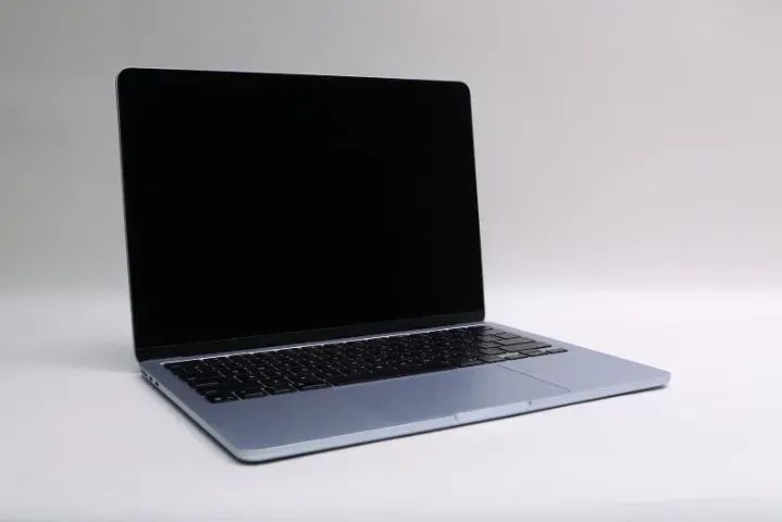 MACBOOK AIR 13
