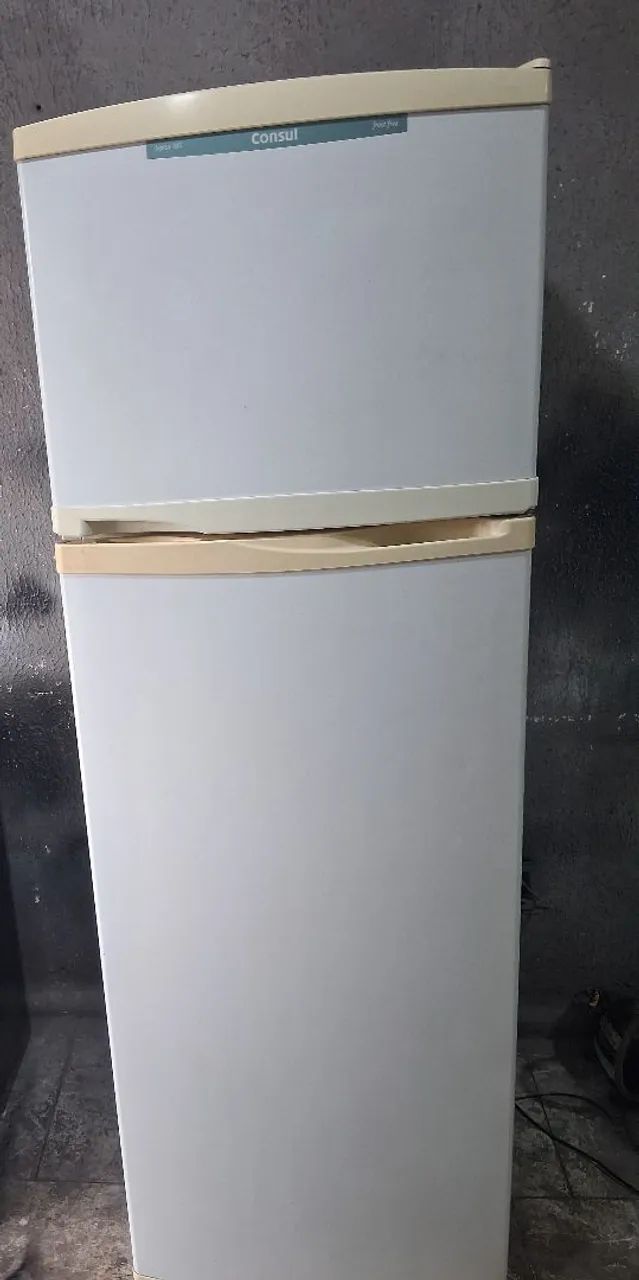 Vendo geladeira  consul frosfree 