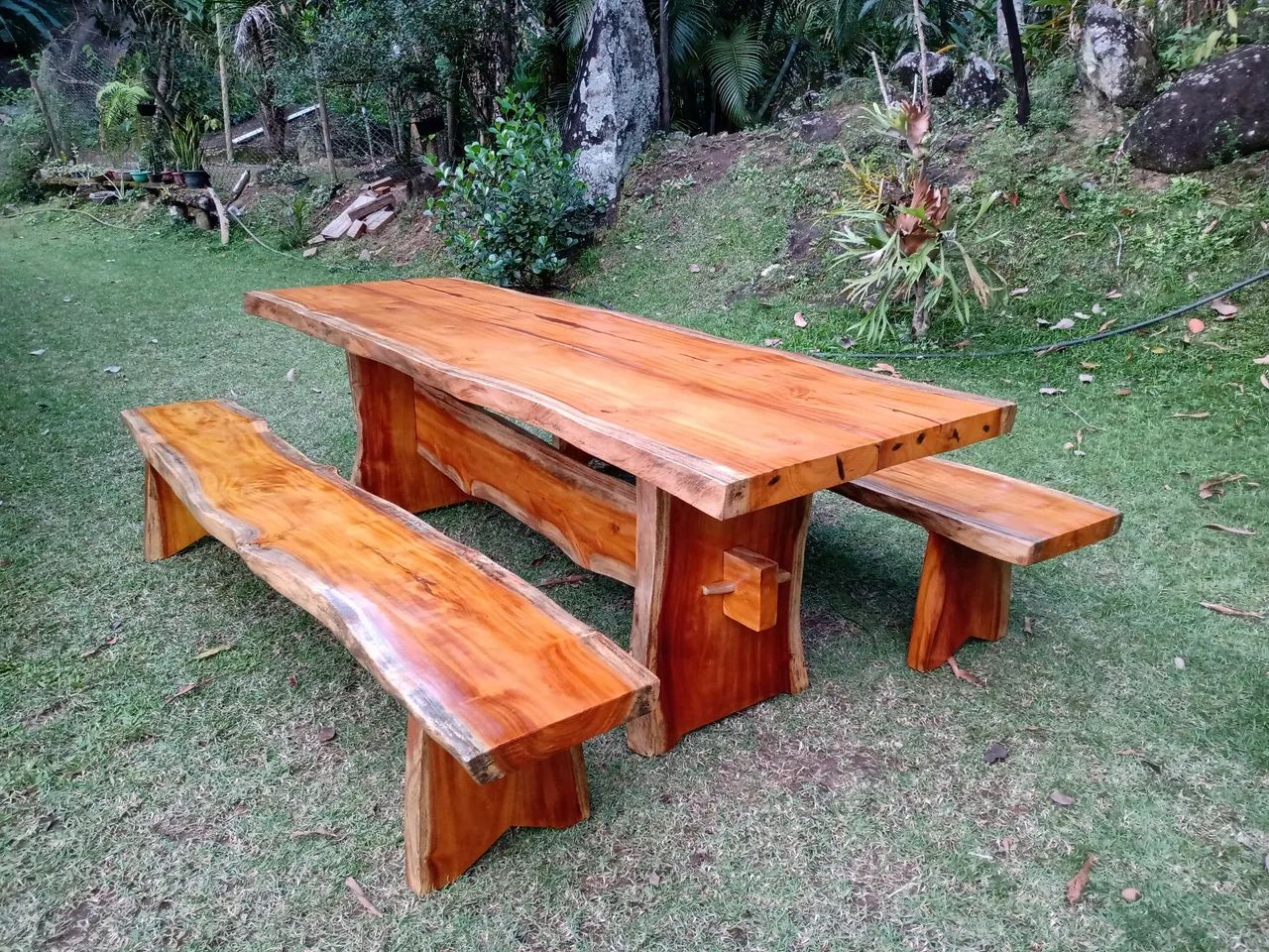 Mesa rustica 