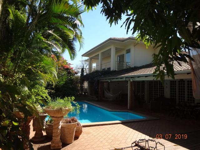 Vendo Sobrado 6 Quartos, Sendo 4 Suítes, Jardim Califórnia - Foto 7
