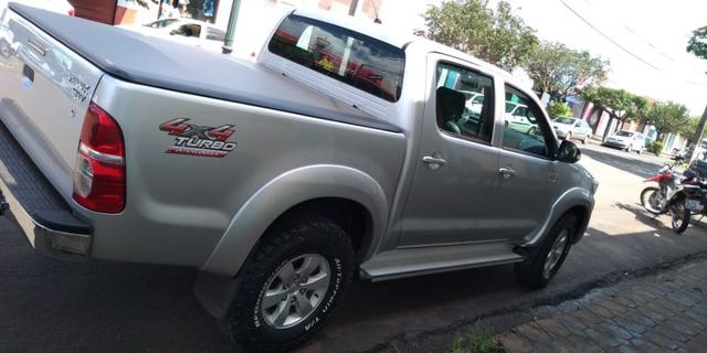 Vende-se Hilux SRV Autom. único dono