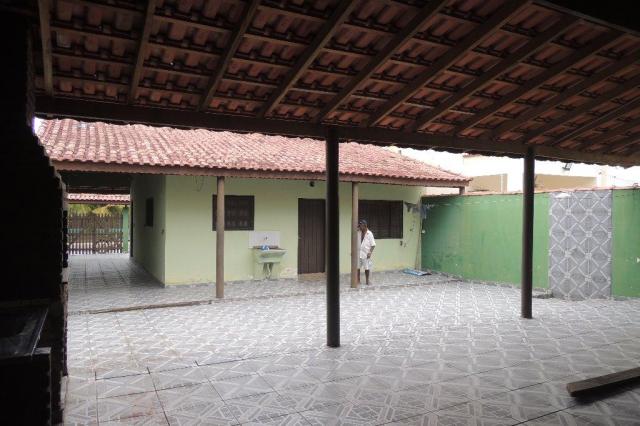 Casa com edicula e churrasqueira a 350m do mar! - Foto 12