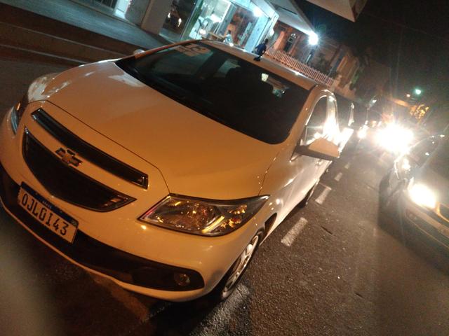 Onix LT 1.4 2013 completo doc 2019 - Foto 2