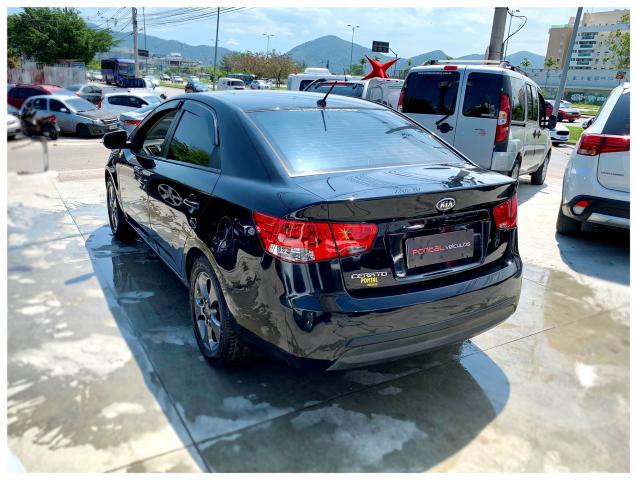 KIA CERATO 2010/2010 1.6 E.222 SEDAN 16V GASOLINA 4P MANUAL - Foto 4
