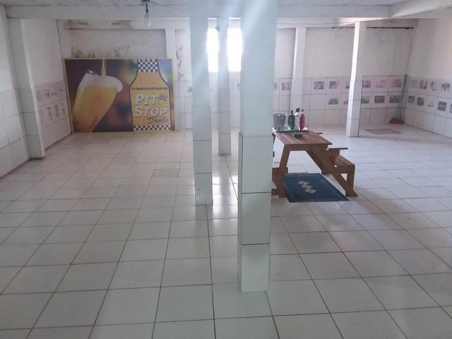 Depósito com escritório, cozinha, garagem e banheiro - Foto 2