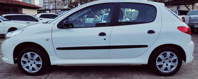 Peugeot 207 xr 1.4 flex - Foto 2