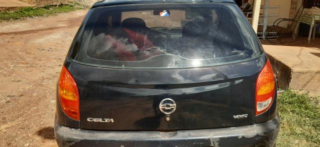 Vendo carro celta básico 2005