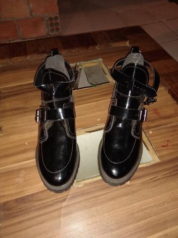 Vendo botinha nova TM 38 entrego terminal Afonso Pena ou guardalupe