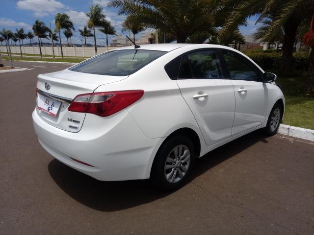 Hyundai HB20S Comfort Plus 1.6 flex Aut. Branco 2015 - Foto 8