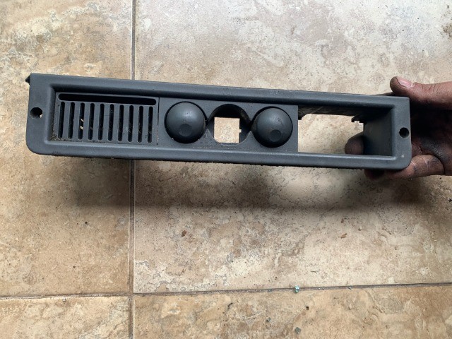 moldura dos botoes do painel fiat ducato 2,8 original