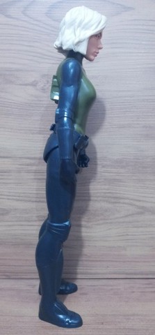 Boneca Viúva Negra - Vingadores Guerra Infinita - Titan Hero 30cm Hasbro e2217 - Foto 3