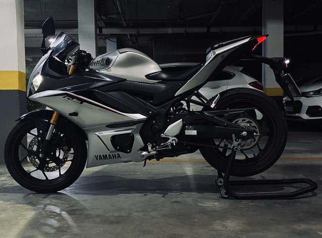 YAMAHA R3 MOTO ESPORTIVA