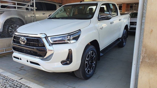 HILUX 2021/2021 2.8 D-4D TURBO DIESEL CD SRX 4X4 AUTOMÁTICO