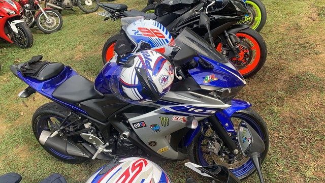 MOTO YAMAHA YZF R3  42 CAVALOS DE POTÊNCIA 