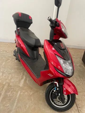 Venda de Moto Elétrica Scooter 2000W Vermelha Homologada para