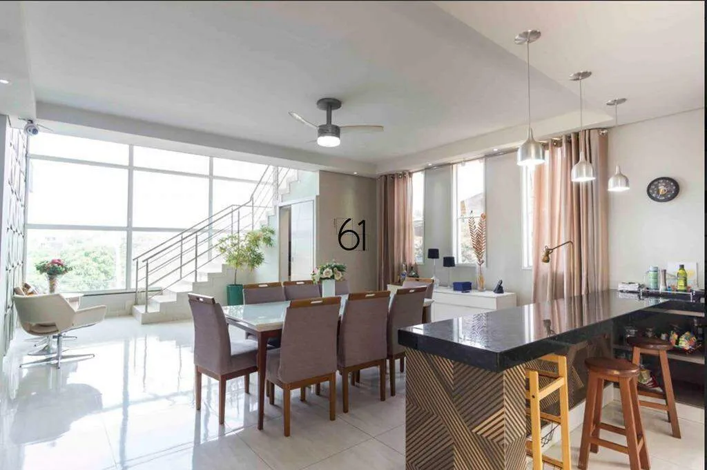 Imobiliária Jardim Botânico -Casa Condomínio Jardim Botânico à venda