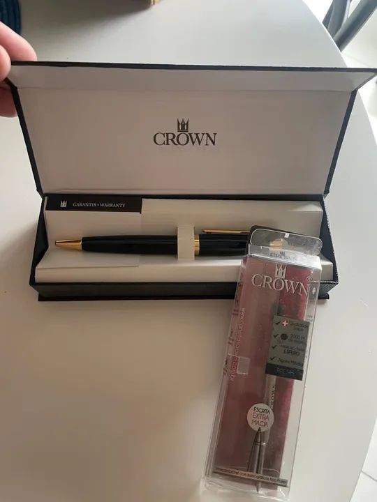 Caneta Crown nunca usada