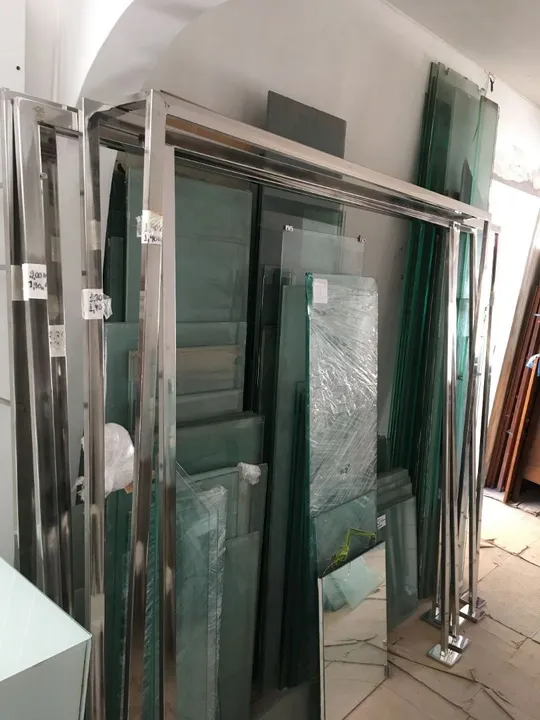 Arara inox piso para loja