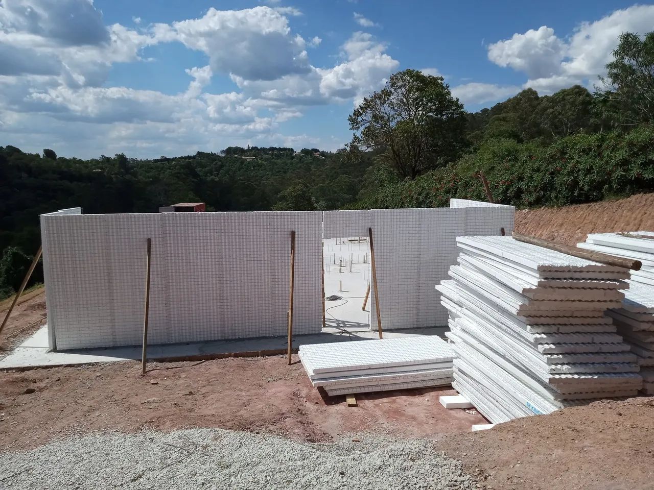 Construção em EPS sistema monolítico casa de isopor e ICF e construção convencional  - Foto 4