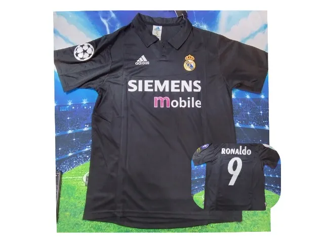 Camisa Retrô Real Madrid Preta Personalizada R9 + Patches