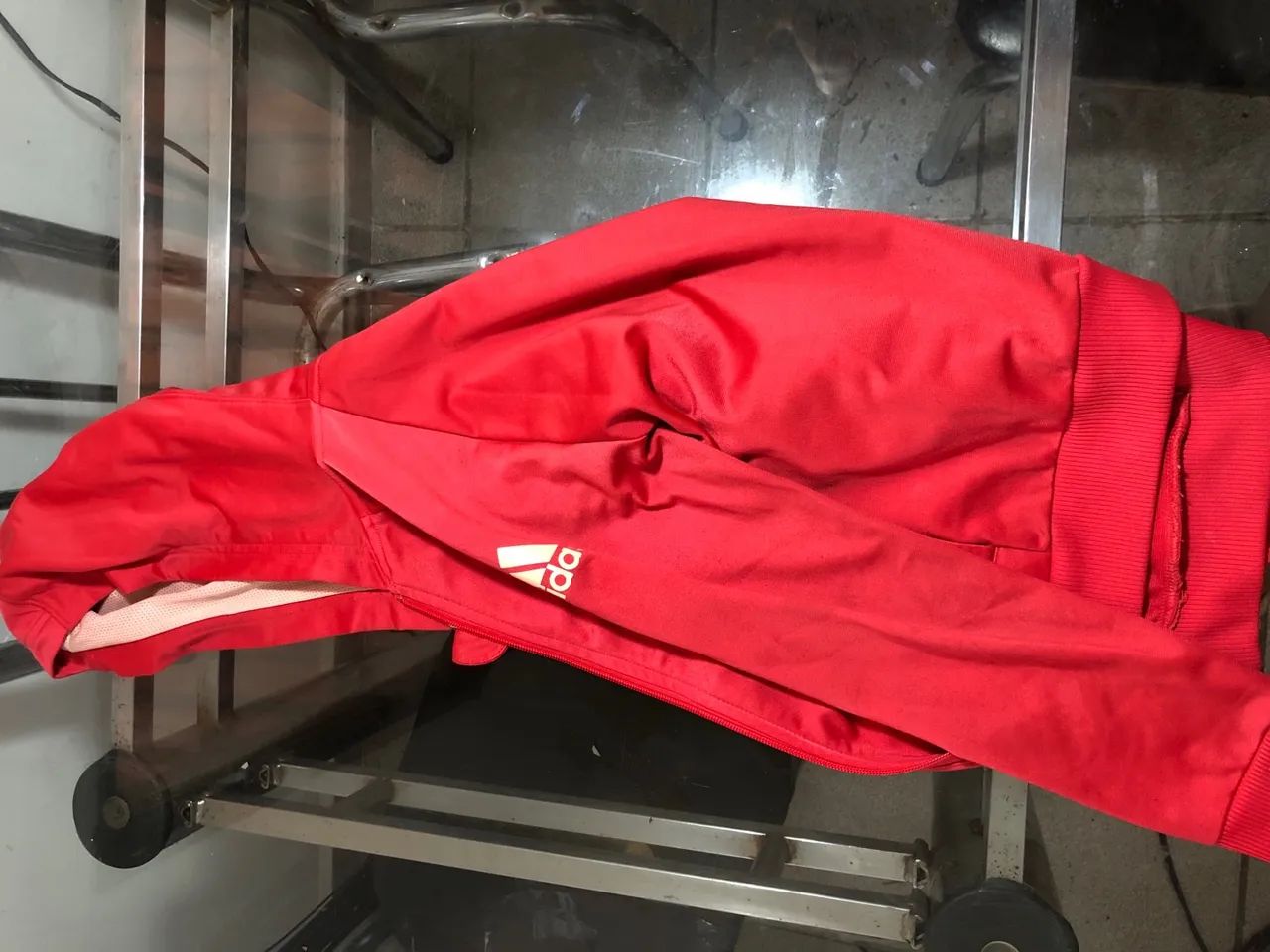 Casaco de Moletom Vermelho com Capuz - Foto 3