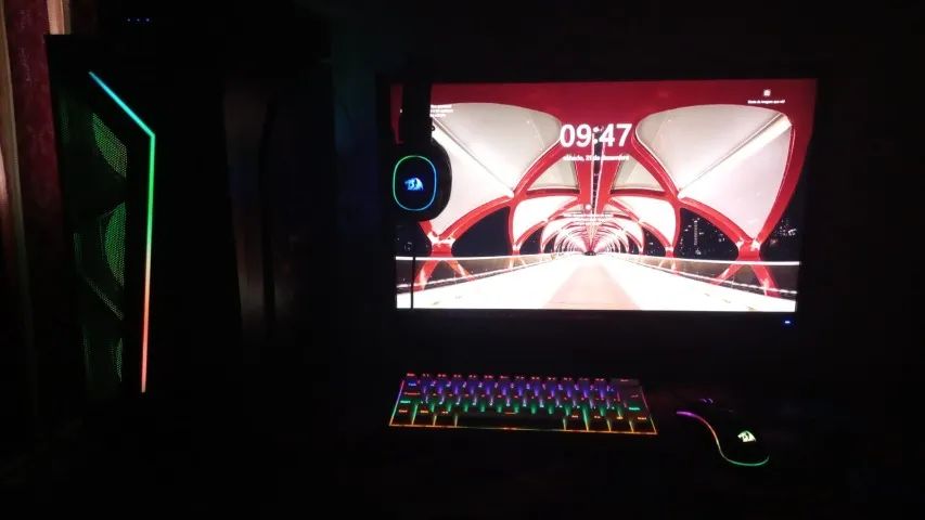 PC GAMER SUPER CONSERVADO POUCO TEMPO DE USO.
