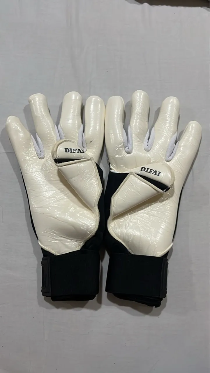 Luvas de Goleiro DIFAI