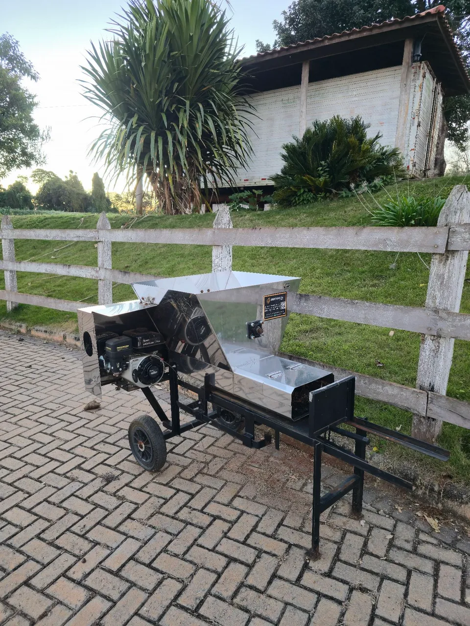 MAQUINA DE ENSACAR SILO