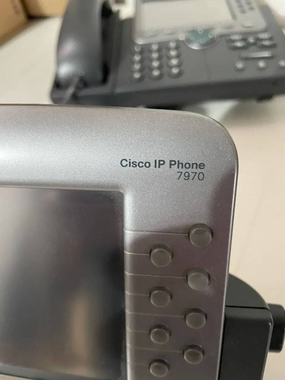 Telefone IP Cisco CP 7970G com visor colorido e tela sensível ao toque - Foto 4