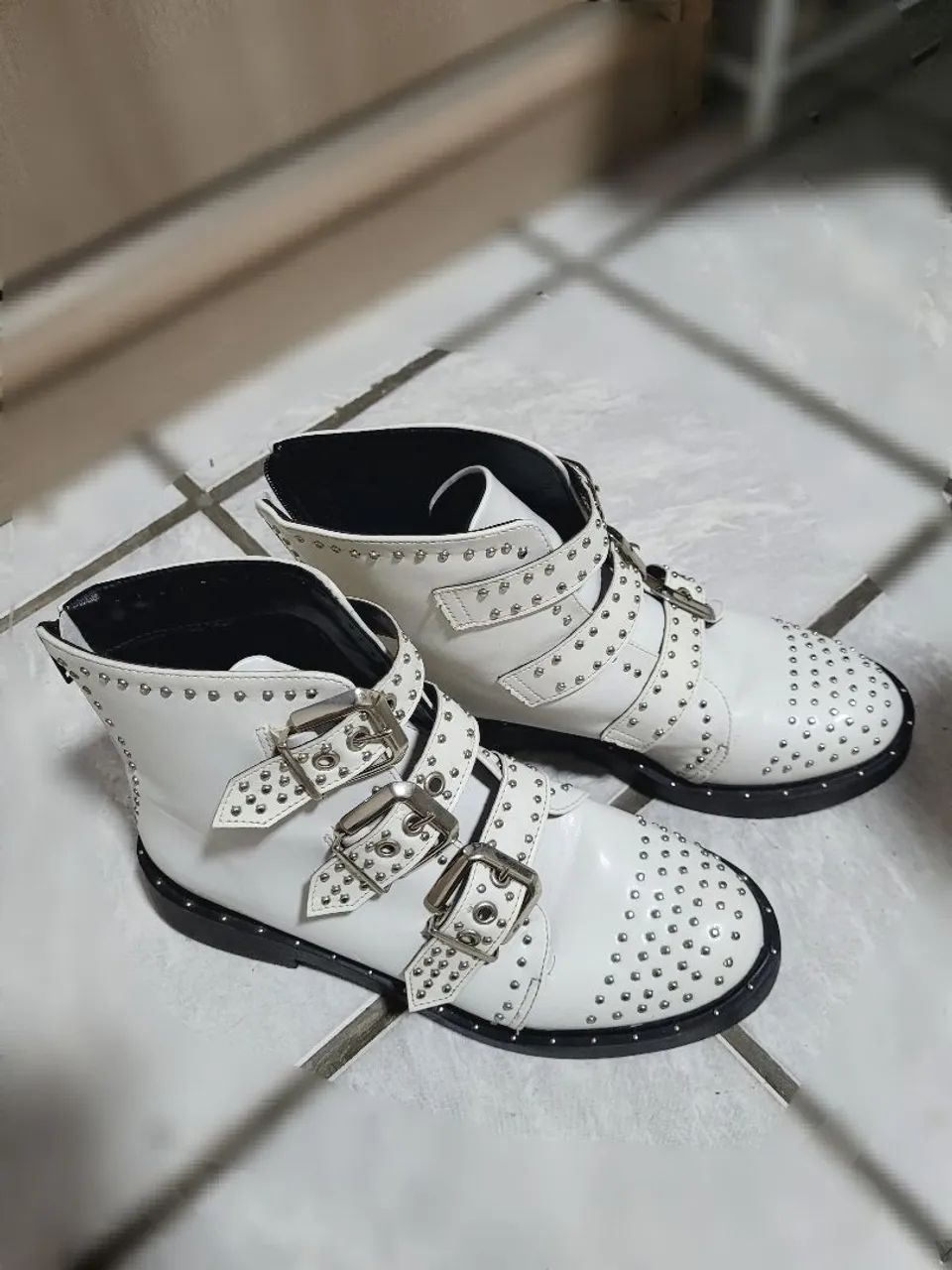 Bota coturno branca 