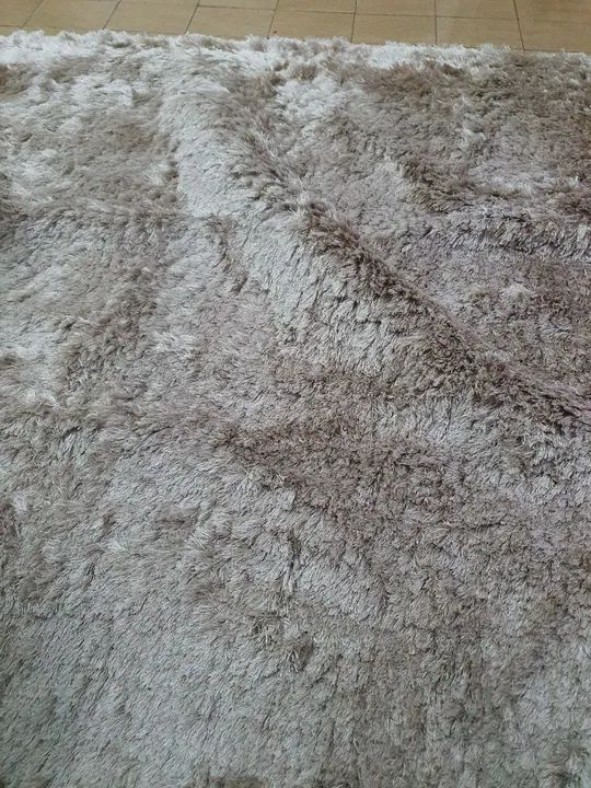 Tapete Pelúcia Bege - Macio e Confortável