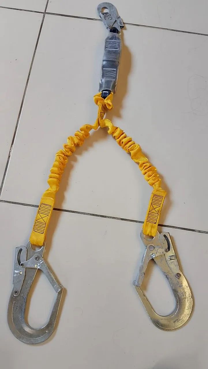 Cinto de segurança de paraquedista tá nova pra vende 100 logo se - Foto 2